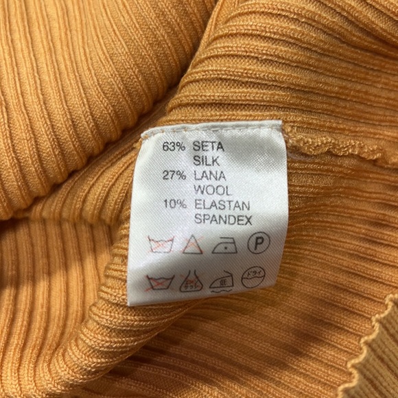 💥TOPS SALE💥 MASKA TURTLENECK SWEATER IN CAMEL - Picture 7 of 7